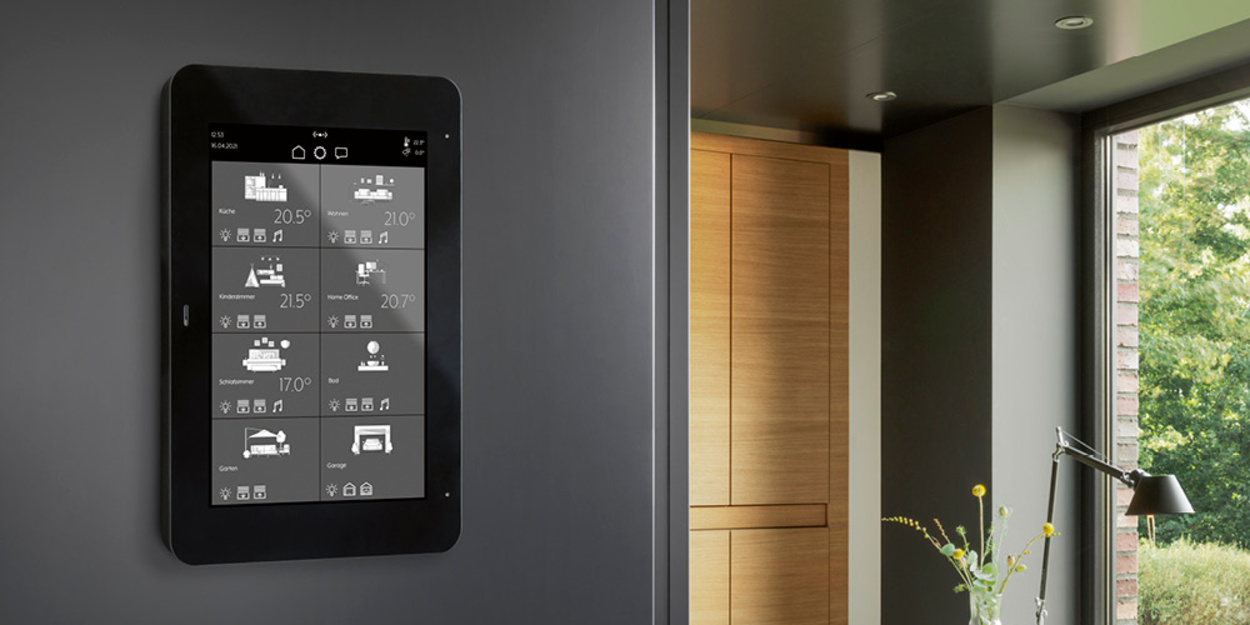 JUNG Smart Panel 8 bei Elektro Nimtz GmbH in Märkische Heide