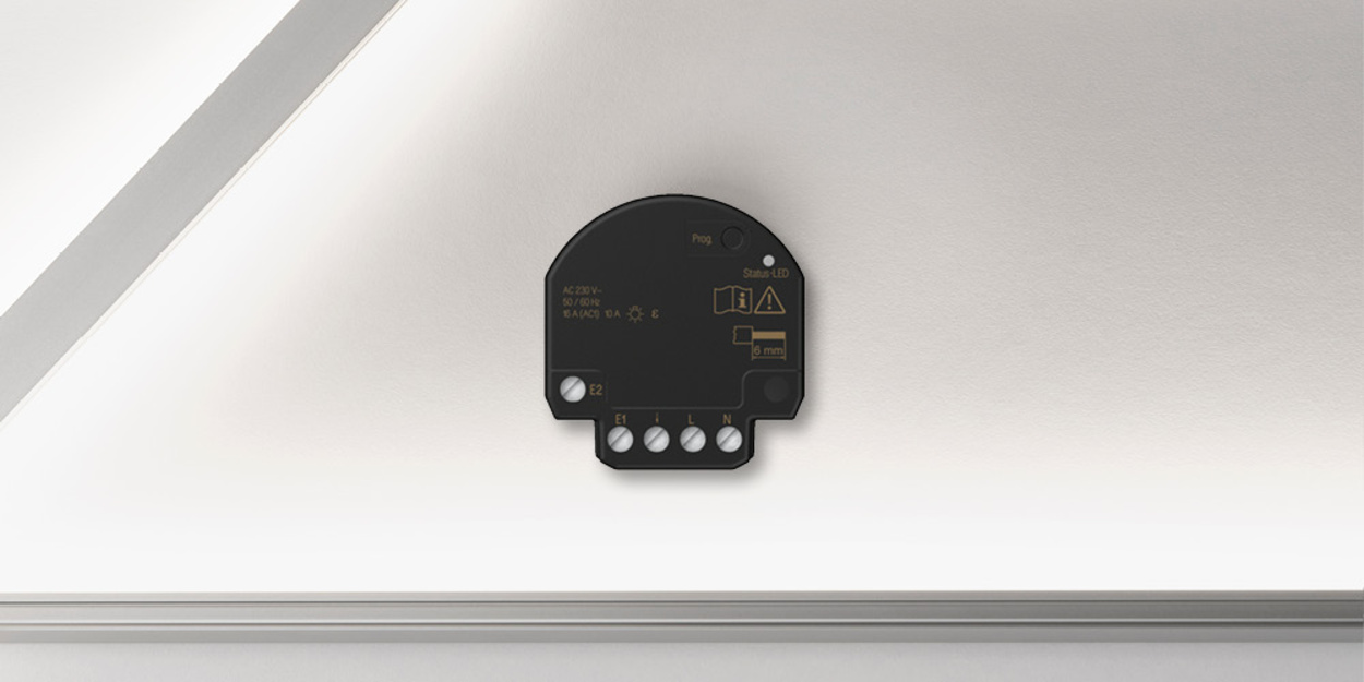 JUNG HOME Jalousieaktor Mini bei Elektro Nimtz GmbH in Märkische Heide